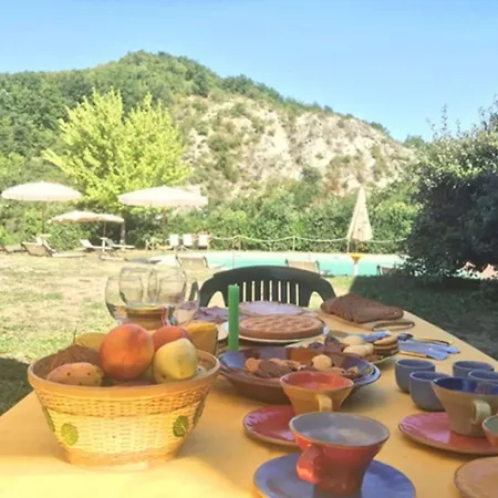 In Marche Near Urbino And Pool Dom wakacyjny